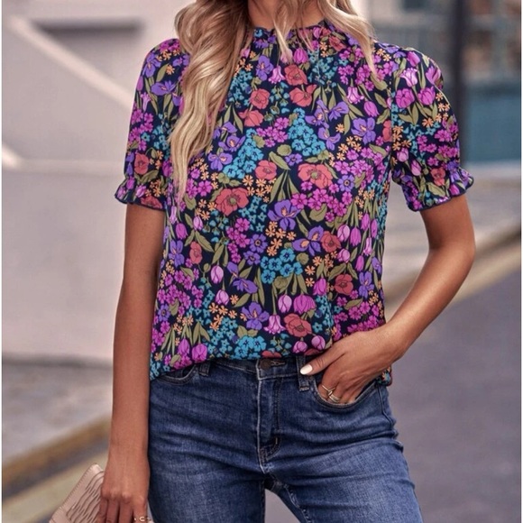 New floral print short sleeve top - Picture 1 of 6